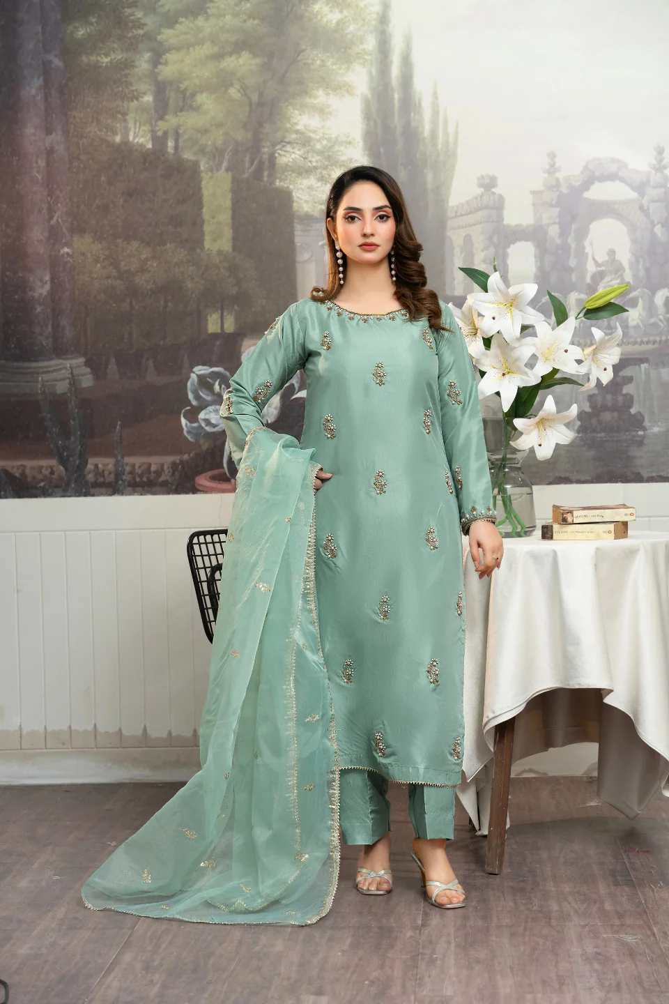 Mint Green Minimalist Scalloped Suit
